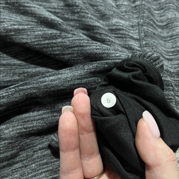 Lululemon | Quarter Zip Sweater - Picture 6 of 16